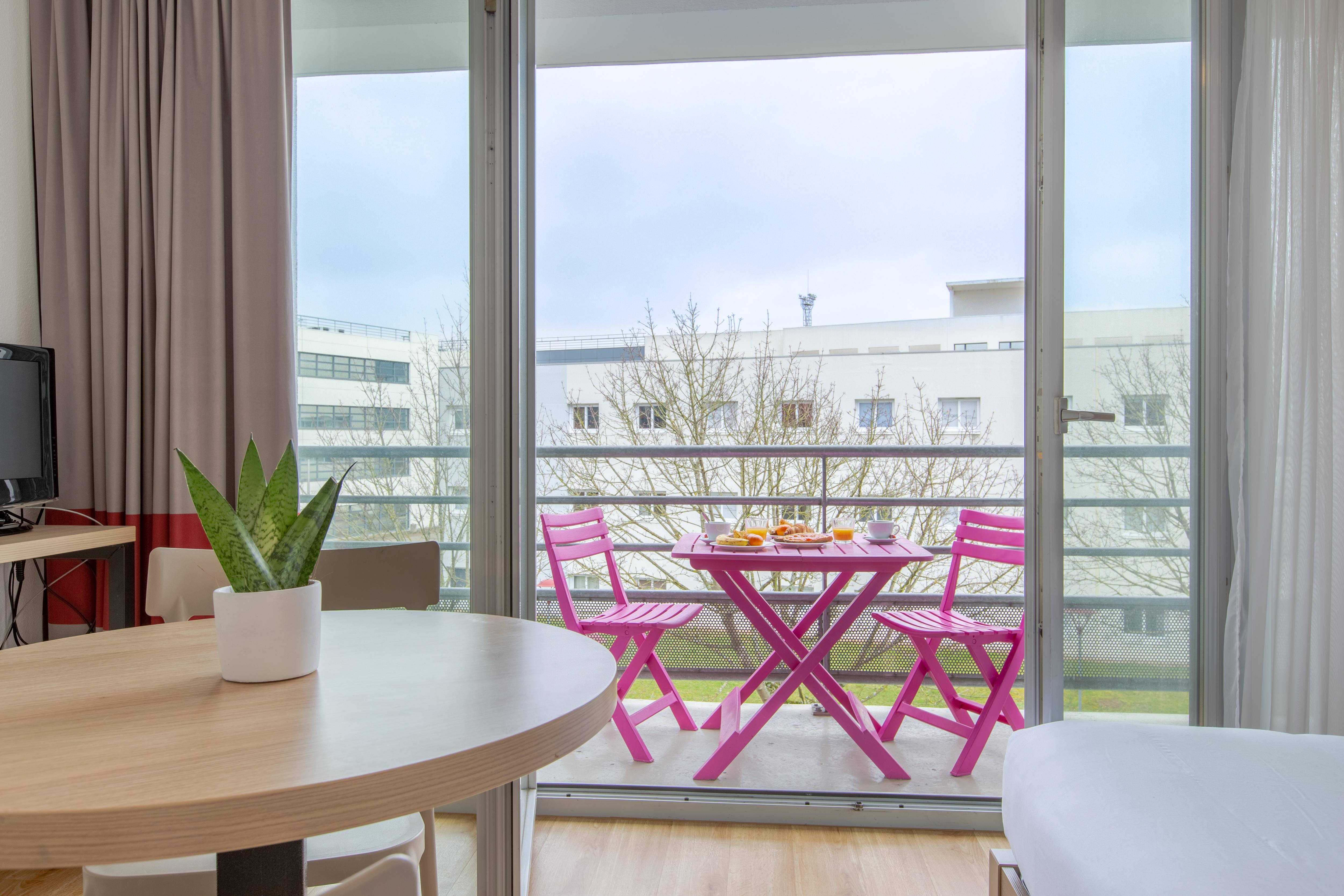 Comfort Aparthotel Ле-Ман Экстерьер фото