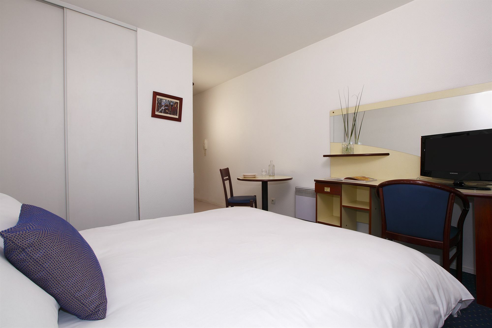 Comfort Aparthotel Ле-Ман Экстерьер фото